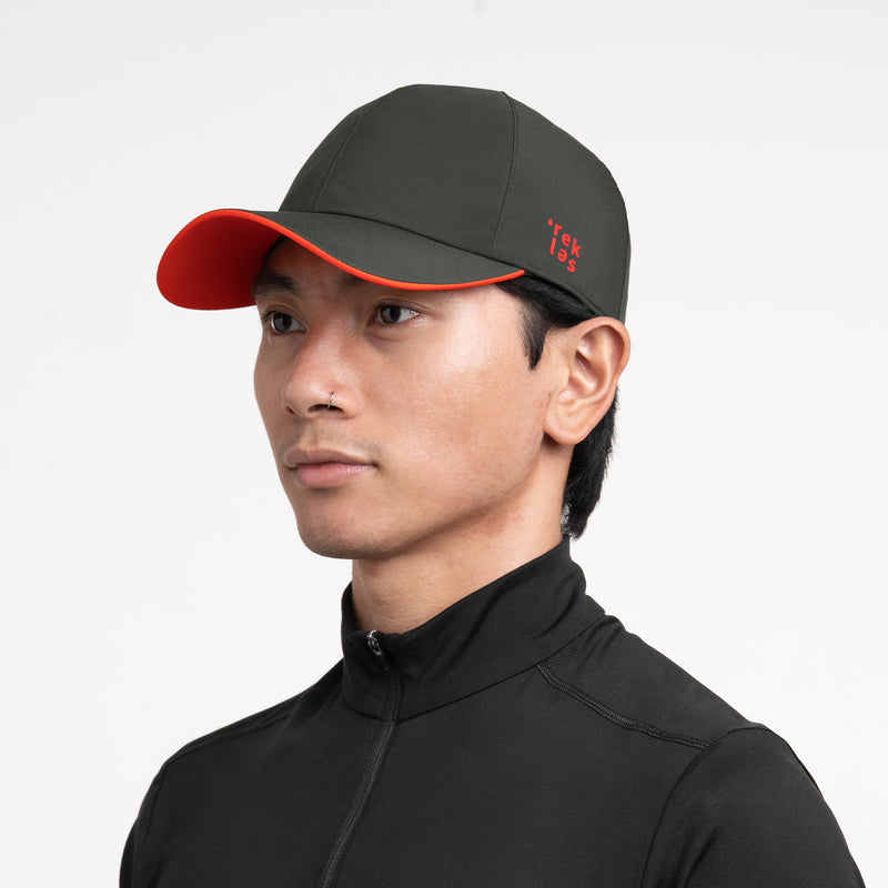 #color_Dark Grey x Paprika