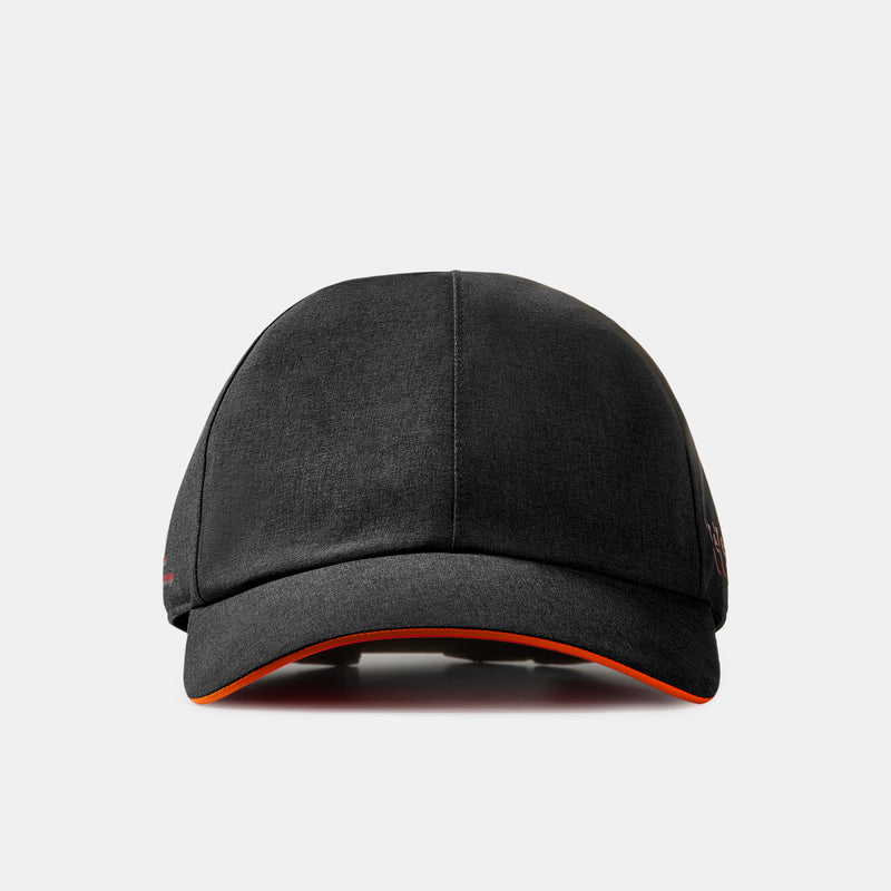 #color_Dark Grey x Paprika
